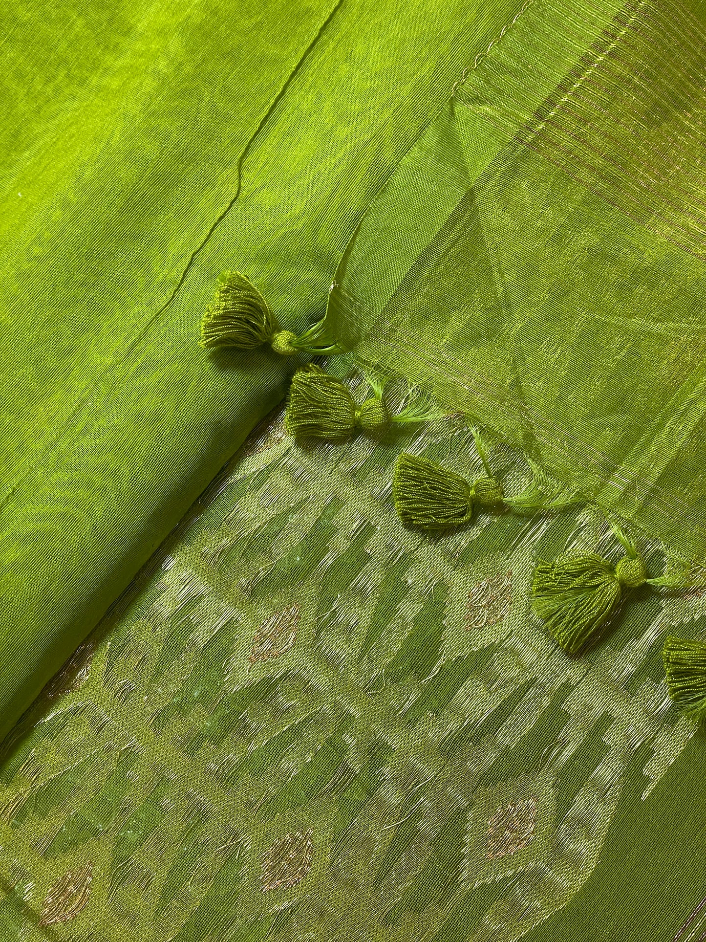 Bright Green Cotton Silk Saree With Zari Pallu