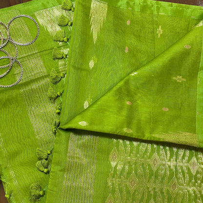 Bright Green Cotton Silk Saree With Zari Pallu