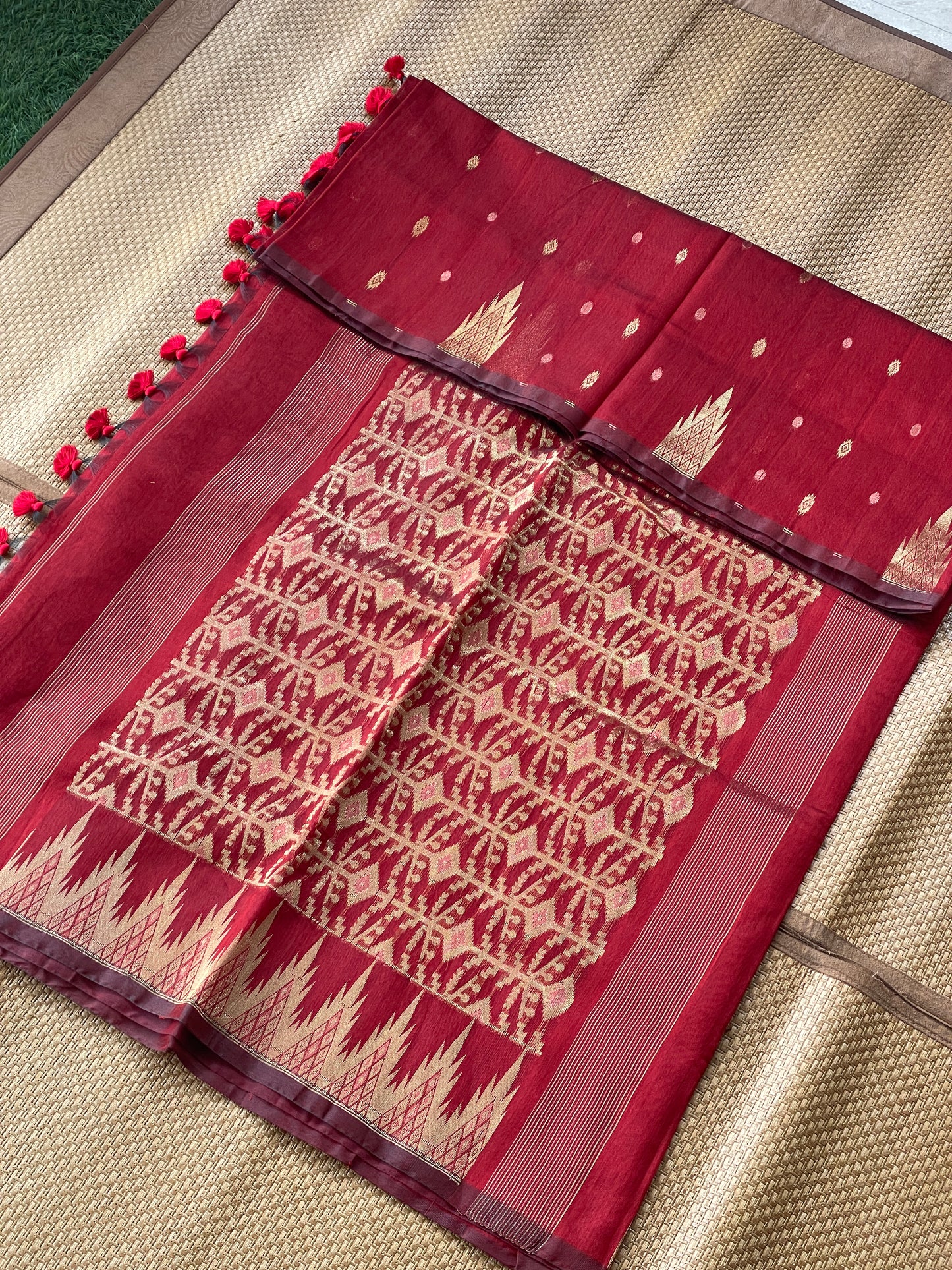 Maroon Cotton Silk Saree With Zari Pallu