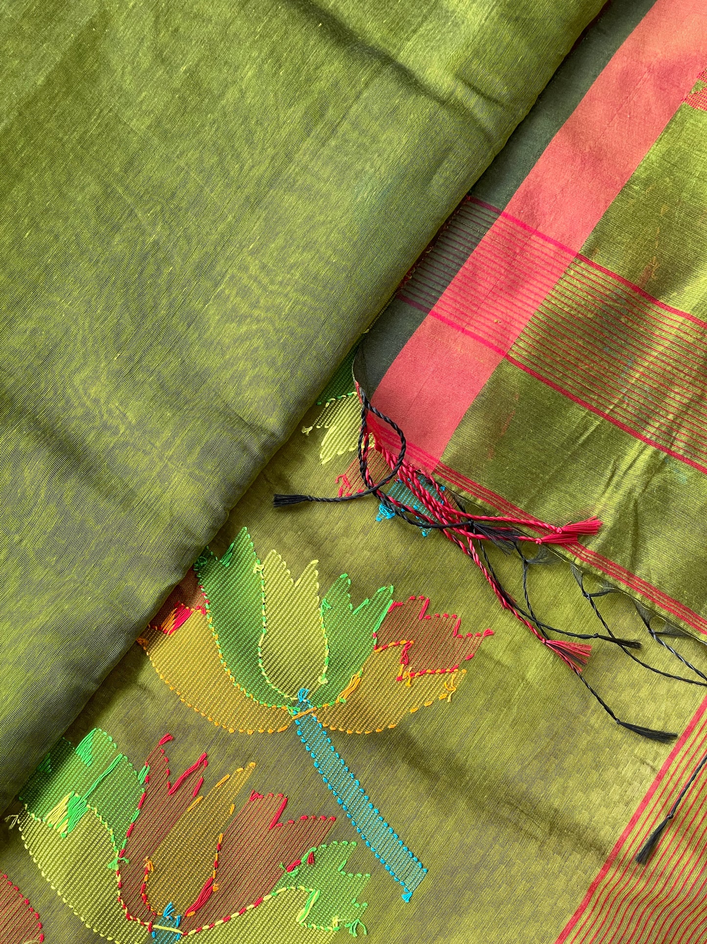 Henna Cotton Silk Saree With Floral Motifs