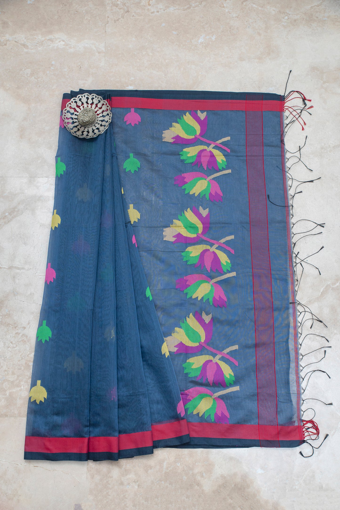 Grey Cotton Silk Saree With Floral Motifs