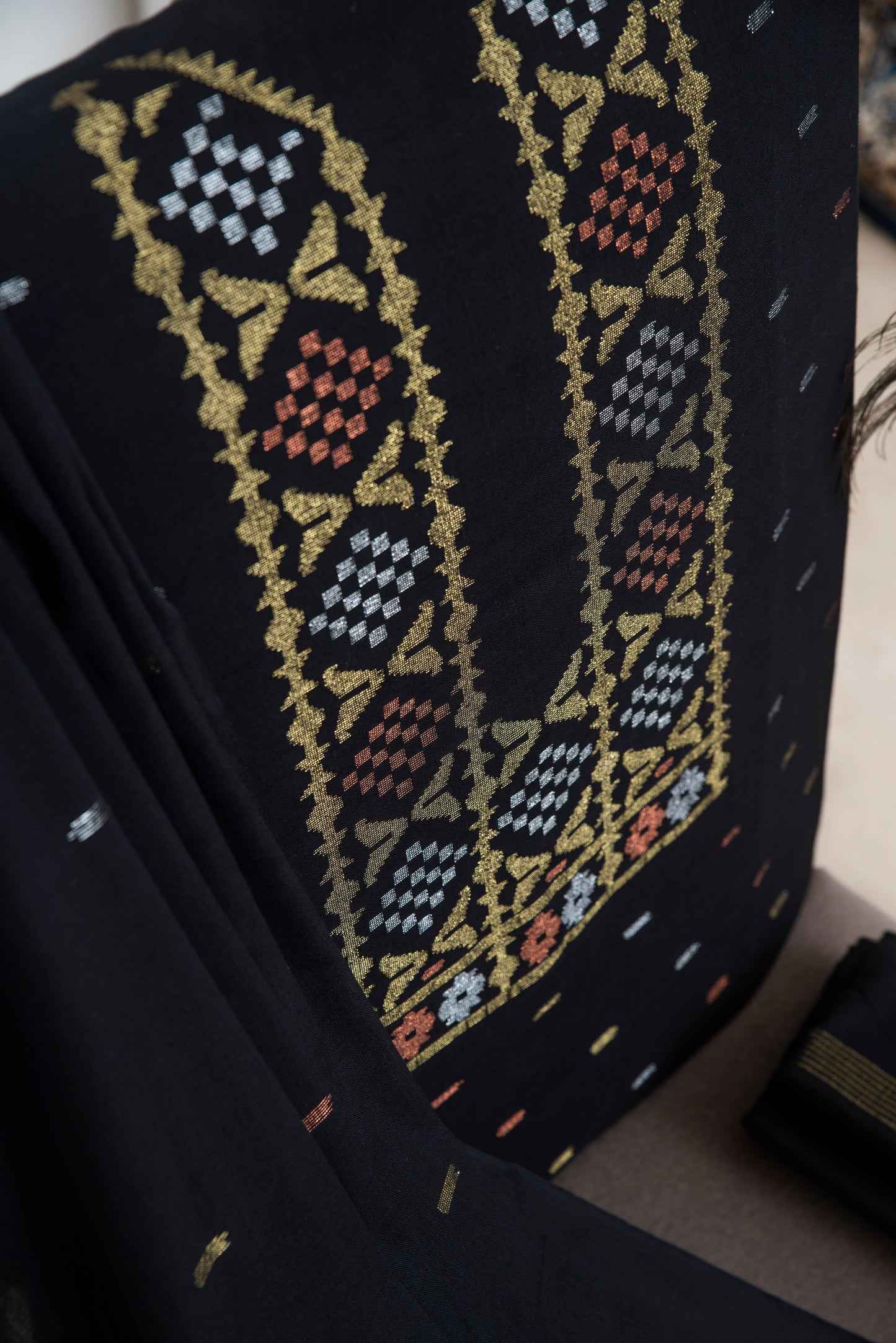 Black Hand Woven Mul Jamdani Suit With Zari