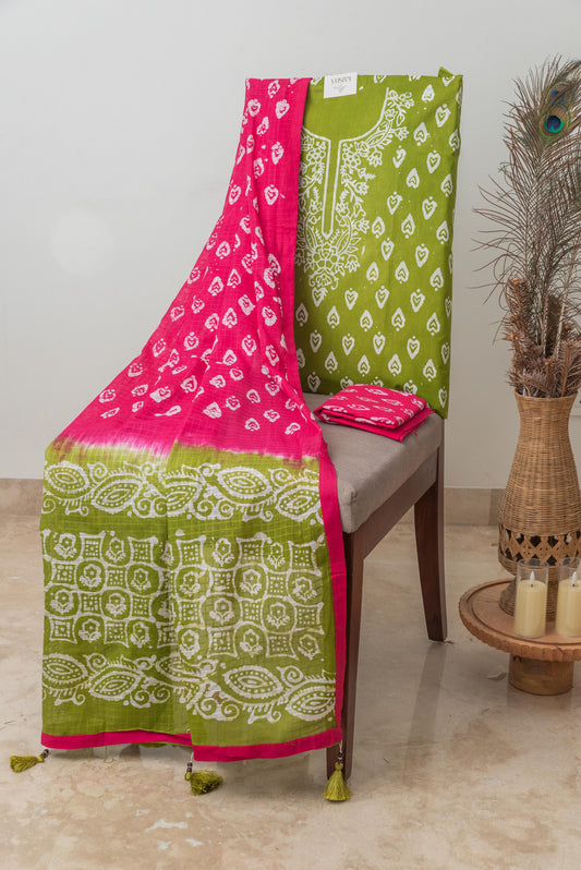 Green & Magenta Mulmul Batik Suit